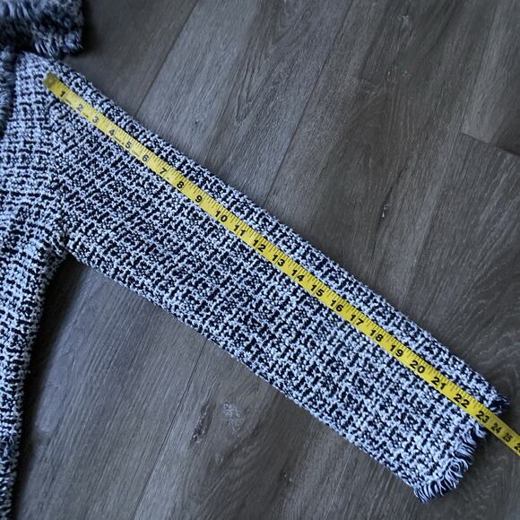Laundry By Shelli Segal Hooded Boucle Jacket Sz M White Black Fringed Cardigan - Picture 8 of 13